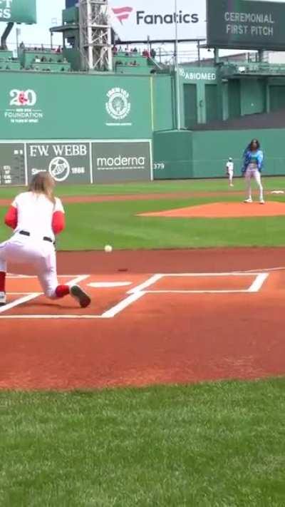 Sasha Banks threw the first pitch at Fenway Park for today’s White Sox vs Red Sox game ⚾️