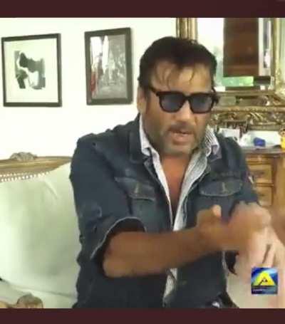 Only Jackie Shroff can say this 👌🏻