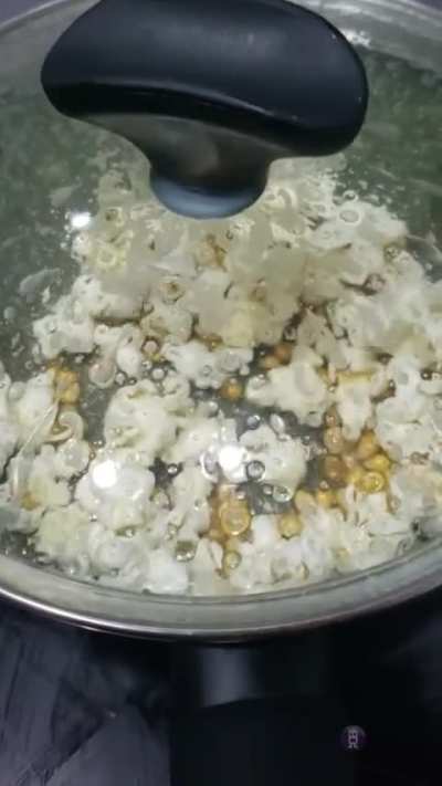 Popcorn popping in reverse!