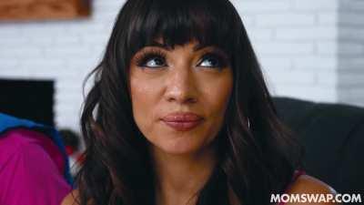 Kiki Klout wants to see stepson`s cock