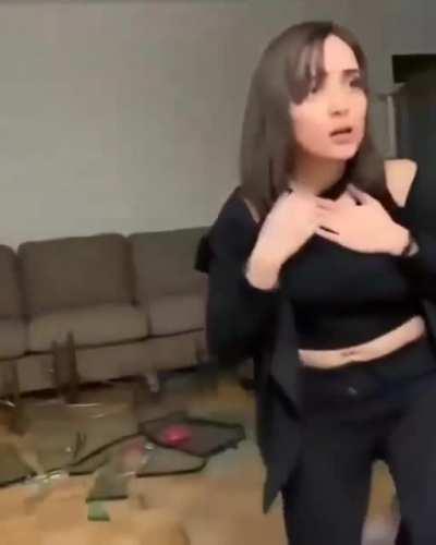 Let me show you ladies how to twerk