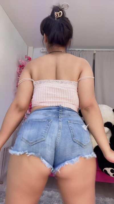 Your face is looking real comfy right about now [twerk]