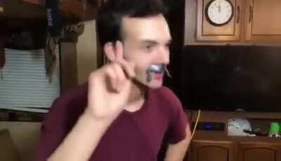 Telling lies? (Video si ulozis tak ze do komentu napises u/savevideo)