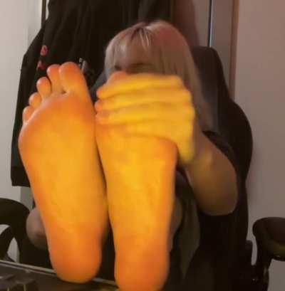 Isn’t She Such A Cutie? 👣