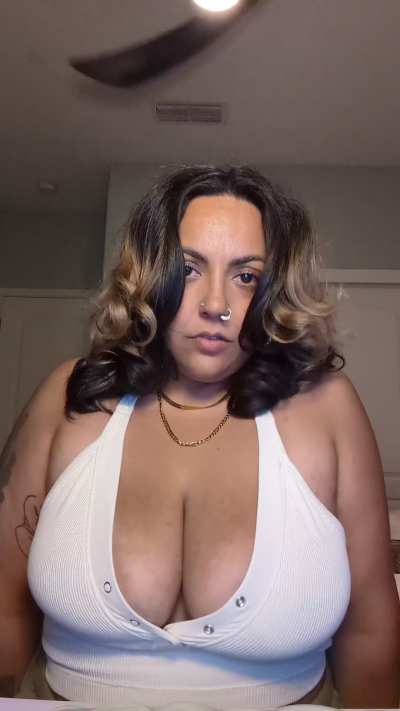 i love bouncing boobs. hbu?