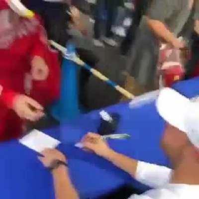 Vettel giving Bottas contract with Williams to sign.