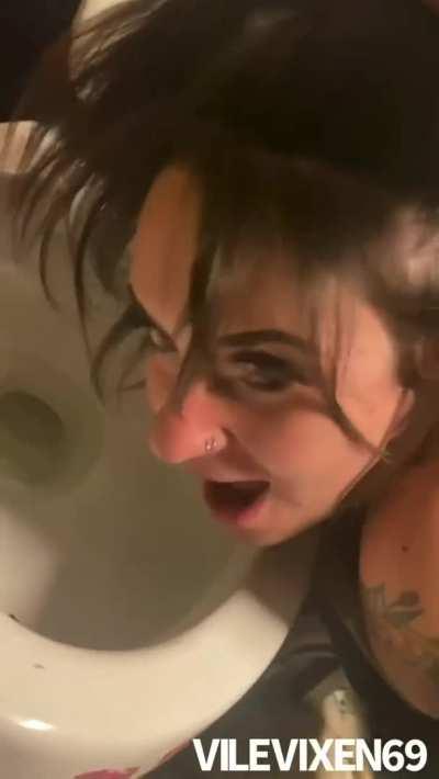 Being Nasty in the Toilet