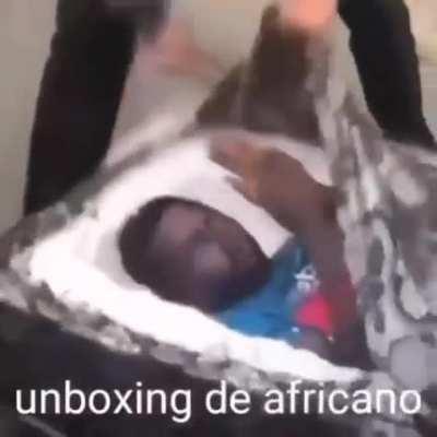 Unboxing de africano