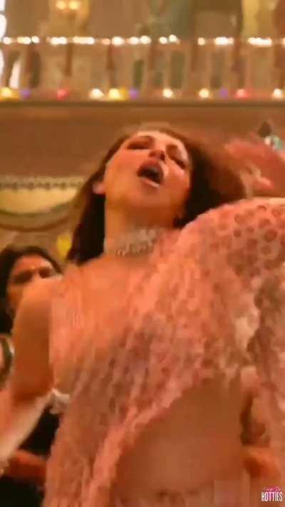 1 min full of Randinaach by Desi Cow Kajal Agarwal. That's how Milfs should Cumback by Exposing their er MILFY Fleshy Body