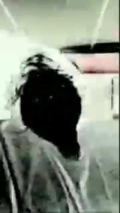 it stares into ur soul!😳