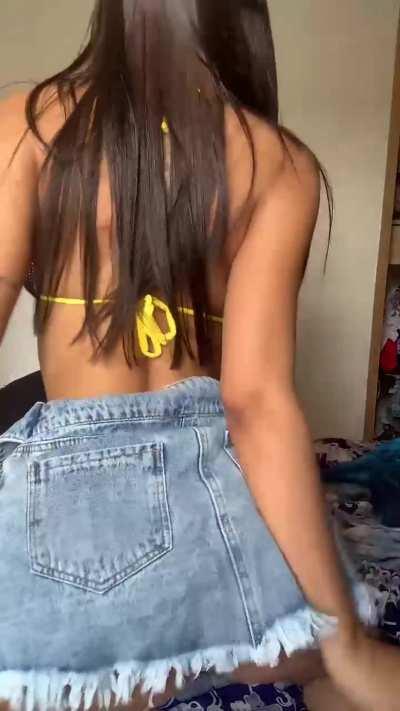 Can I clap my ass on someones cock please?