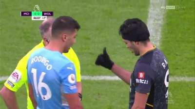 Jiminez gets TWO yellow cards in just 40 seconds