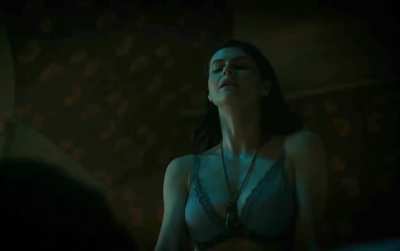 Alex in Mayfair Witches - Season 1, Episode 4 - 2023
