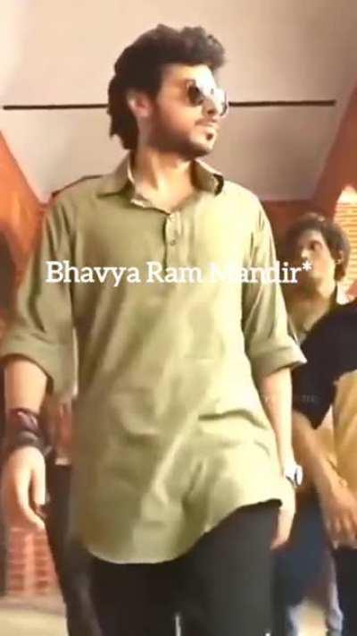 Modi Bhaiya > Munna Bhaiya