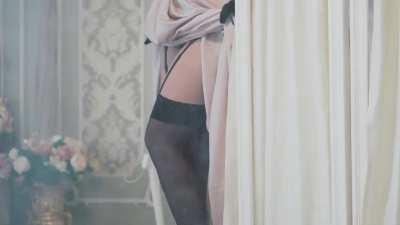 Resident Evil Village Lady Dimitrescu cosplay by pugoffka_sama [self] video by Rin