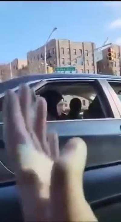 Встреча палестинок и еврея в Нью-Йорке 