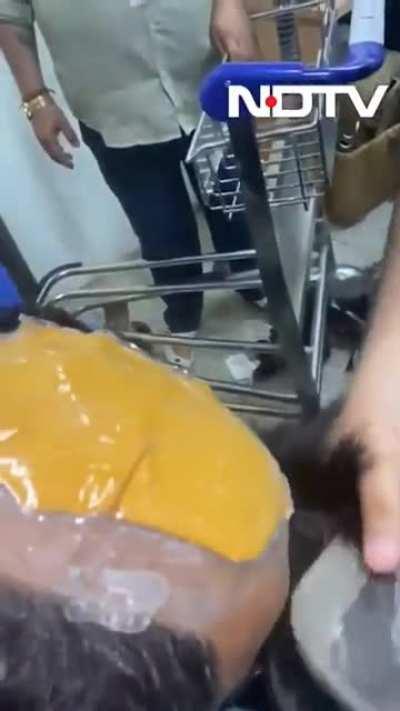 Mam smuggling gold inside wig caught by customs