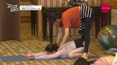 Pajama Friends - Yoga Class || Credits : @Song Ji Hyo Official || #SongJiHyo #송지효 #몽지