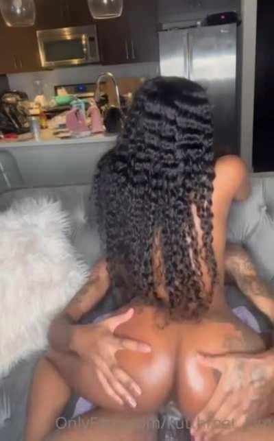 I got whatever you need in premium fellas !! Join right now