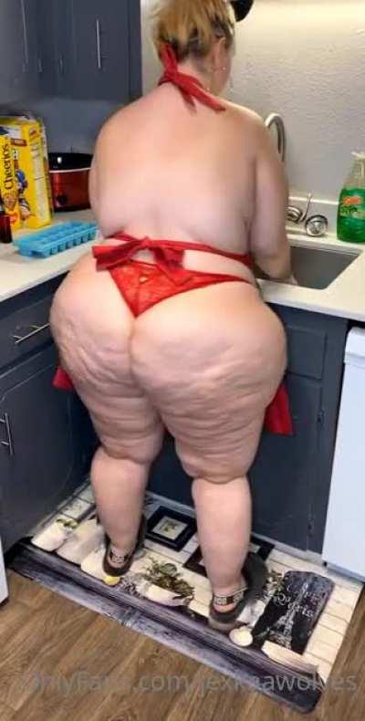 BBW cleaning the house