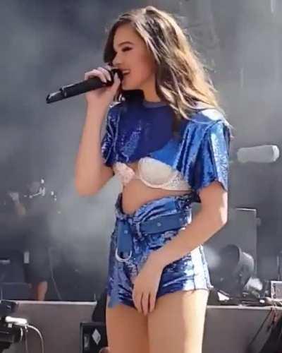 What a lovely outfit