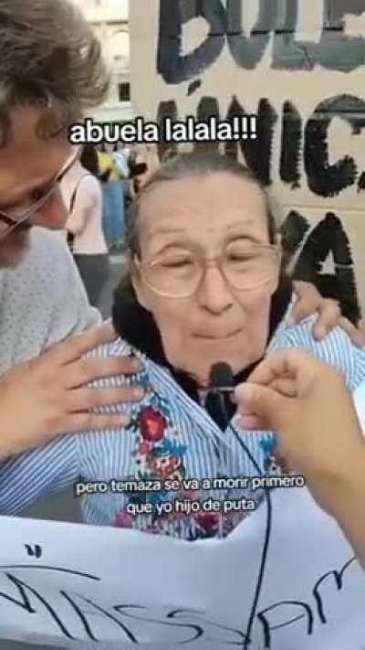 Abuela lalala
