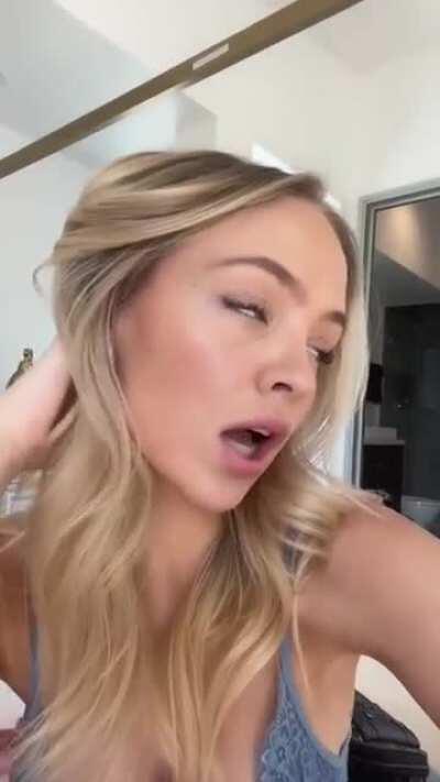 Hope to see more of this top!