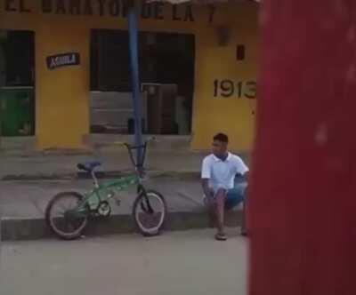 WCGW trying to steal from an evil genius