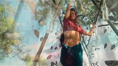 Janhvi Kapoor - sensual edit song 