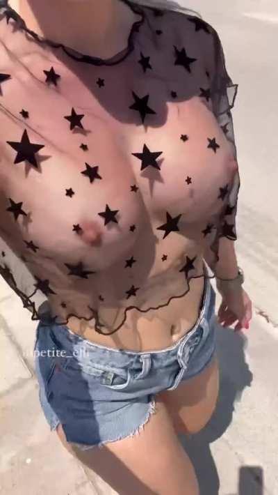 First date today, I hope he like my new top