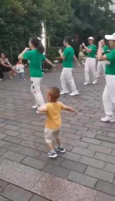 Little kid dancing