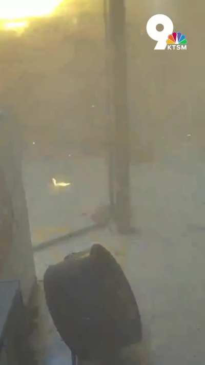 Bus explode falling of the jack, an repair shop owned by Michal Bay