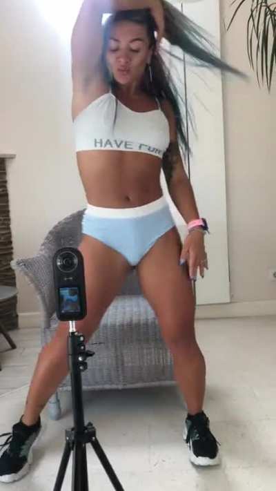 Backstage with these candy girl ❤️🍓