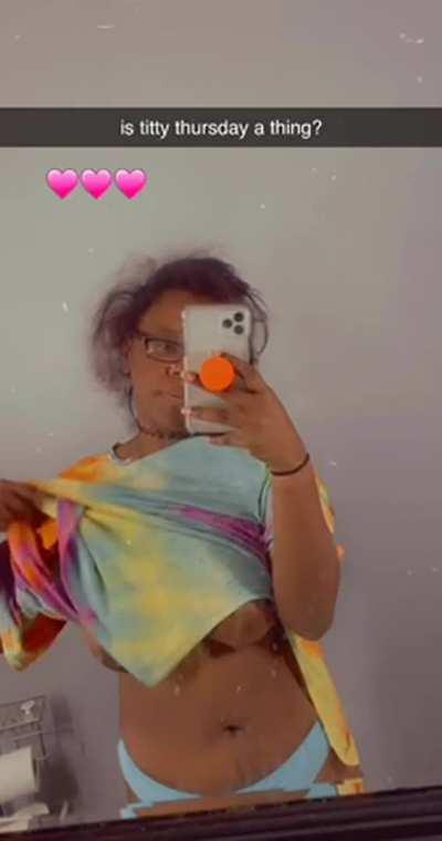 would you suck on them for me? i’m feeling dirty let’s chat & tell me what else you would do to me $4 OF link in comments 🤭