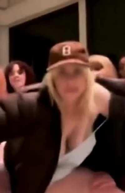 Billie Eilish bouncing