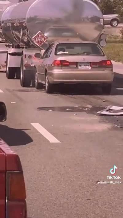 Traffic that is bumper to bumper