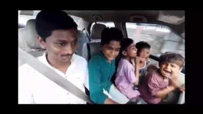 Nee kaalu moktha mamalni odiley annawwww template 