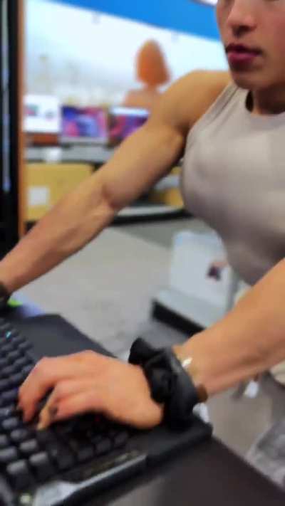 Carolyne Marquez- Controller durability test failed immediately