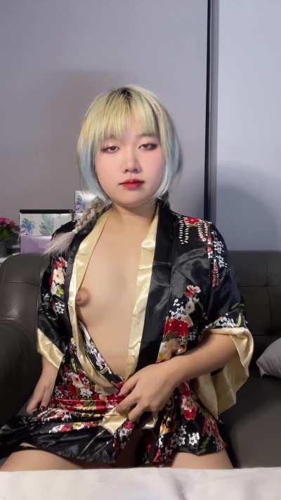 I think your cock would fit nicely right in the middle