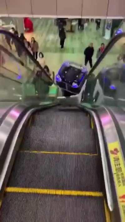 Humans - The AI is gonna take over soon. The AI: