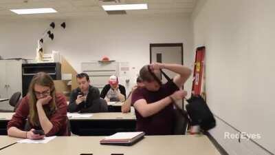 اوني تشان😂😂😂😂