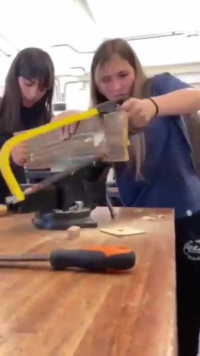 Can anyone recommend a better brand of saw blades? 