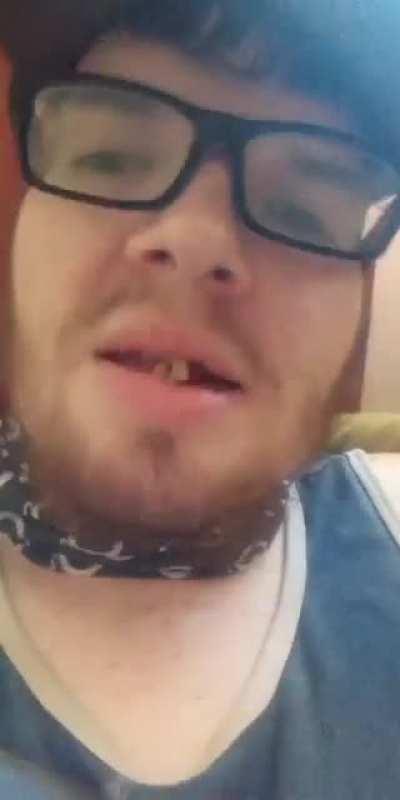 This tweaker is down bad