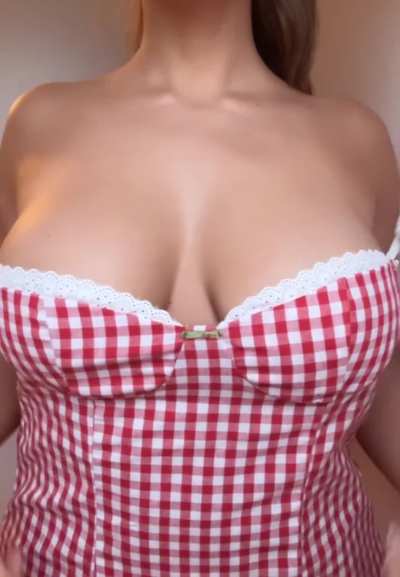 this sundress is perfect for a good quickie