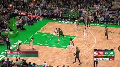 [Highlight] Jaylen Brown dances on John Collins for the easy two