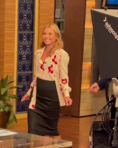 Strut, Shimmy, and Salsa Shake [September 17, 2021]