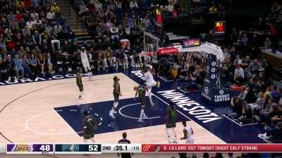 [Highlight] Lebron gets a strong jam off the give and go from Russ