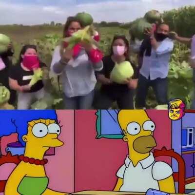 Alcaldesa bailando en el campo