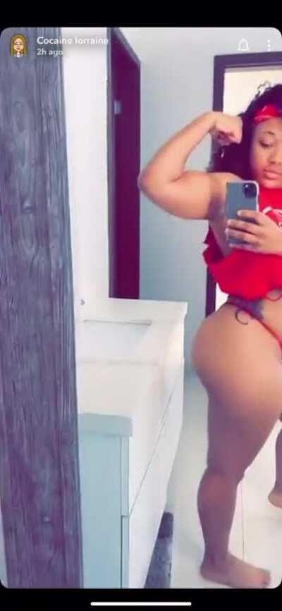 That ass is heavy