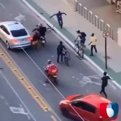 Phone thief gets street justice immediately after